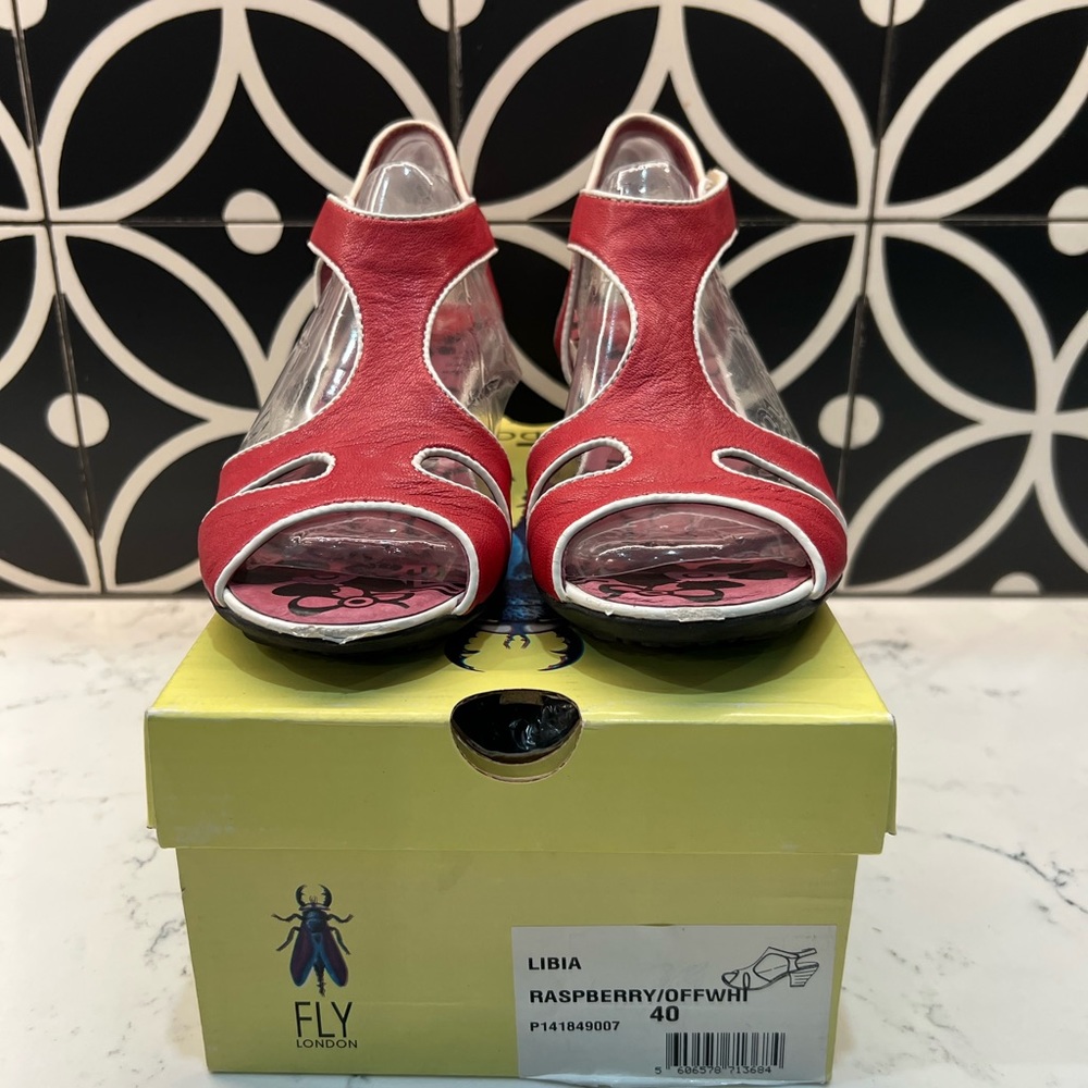 Fly London Libia Sandals Raspberry/Off White Women Size 40/9